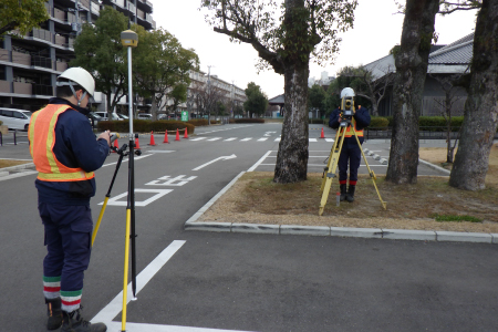 GNSS・トータルステーションによる基準点測量状況